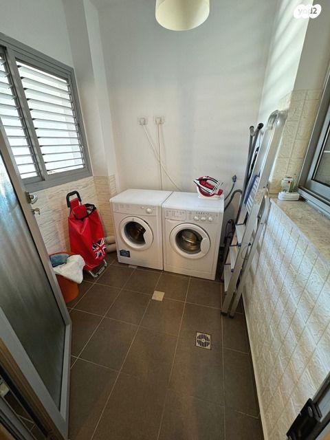 רוגוזין 27, רובע ד', אשדוד