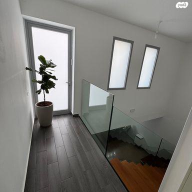 דו משפחתי, גבעת הסביונים, קרית מלאכי