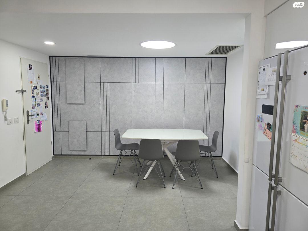 גג/ פנטהאוז, המחנה הצבאי, קרית מלאכי